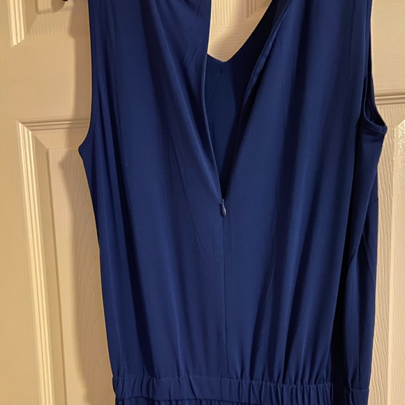 NWOT💙Joan Rivers Ruffled Sleeveless Jumpsuit - Picture 7 of 16